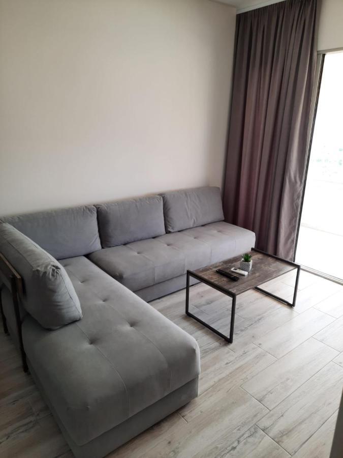 Disy Apartments Vlorë Buitenkant foto