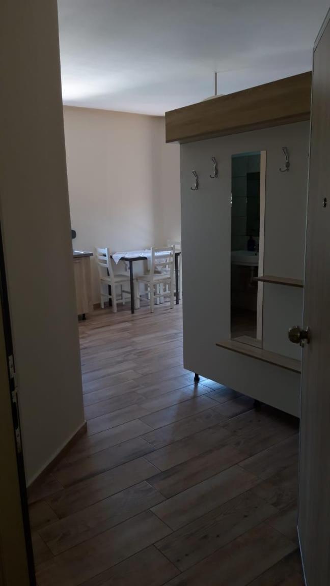 Disy Apartments Vlorë Kamer foto